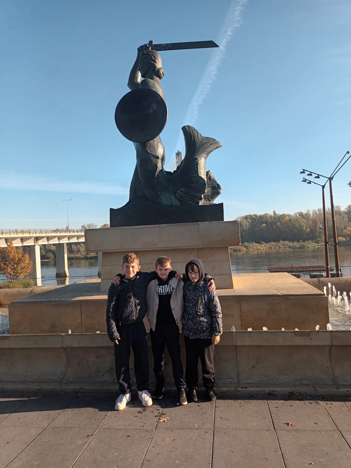 527df239-c2c2-42f8-a0ec-f0dfa9fcfa17