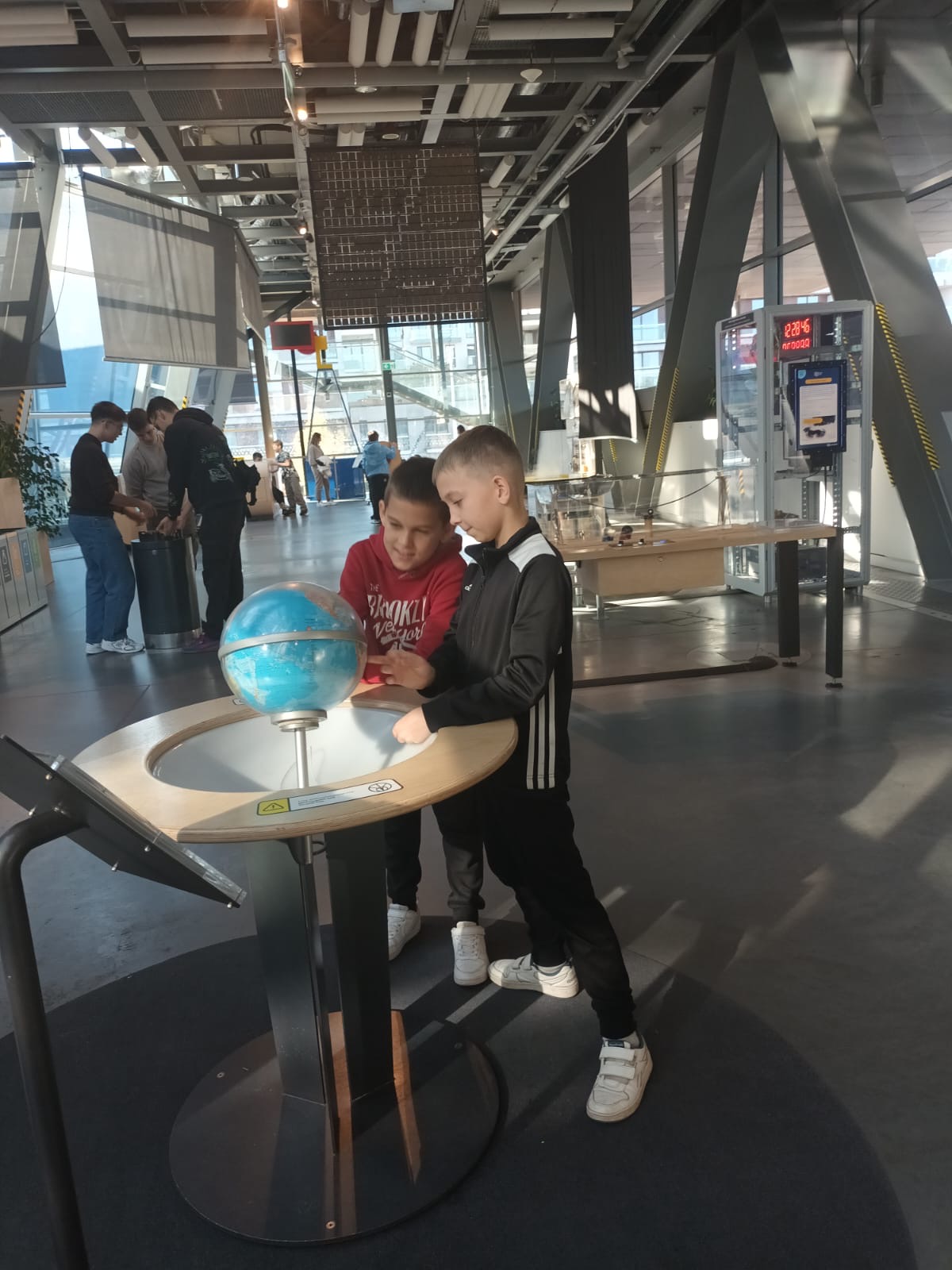 b8bc0ccb-9707-440c-bd12-62d9595f01f1