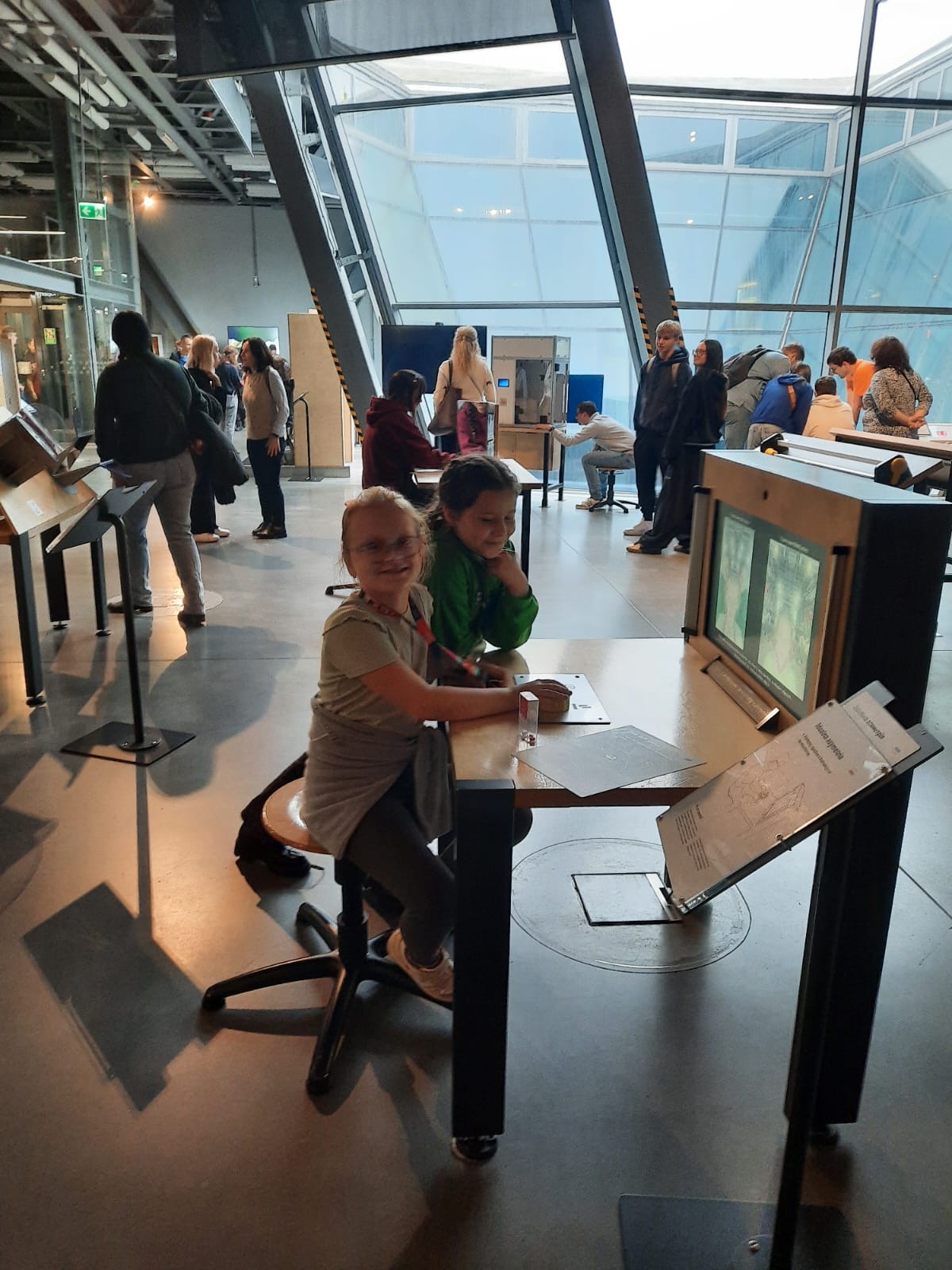 076f97f0-2e01-49dc-84cc-4cb76f29f8e5