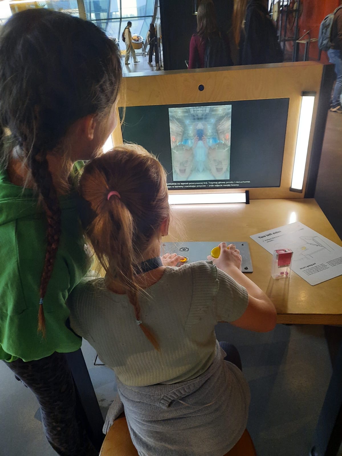 45af4453-4946-4c44-b129-70914a160950