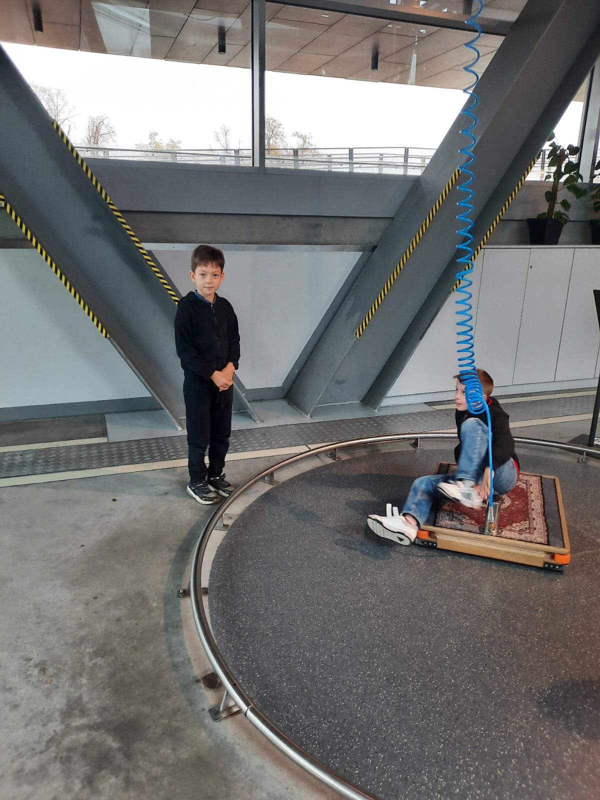 5c06df05-a64f-43d7-acf1-4c25961d6803