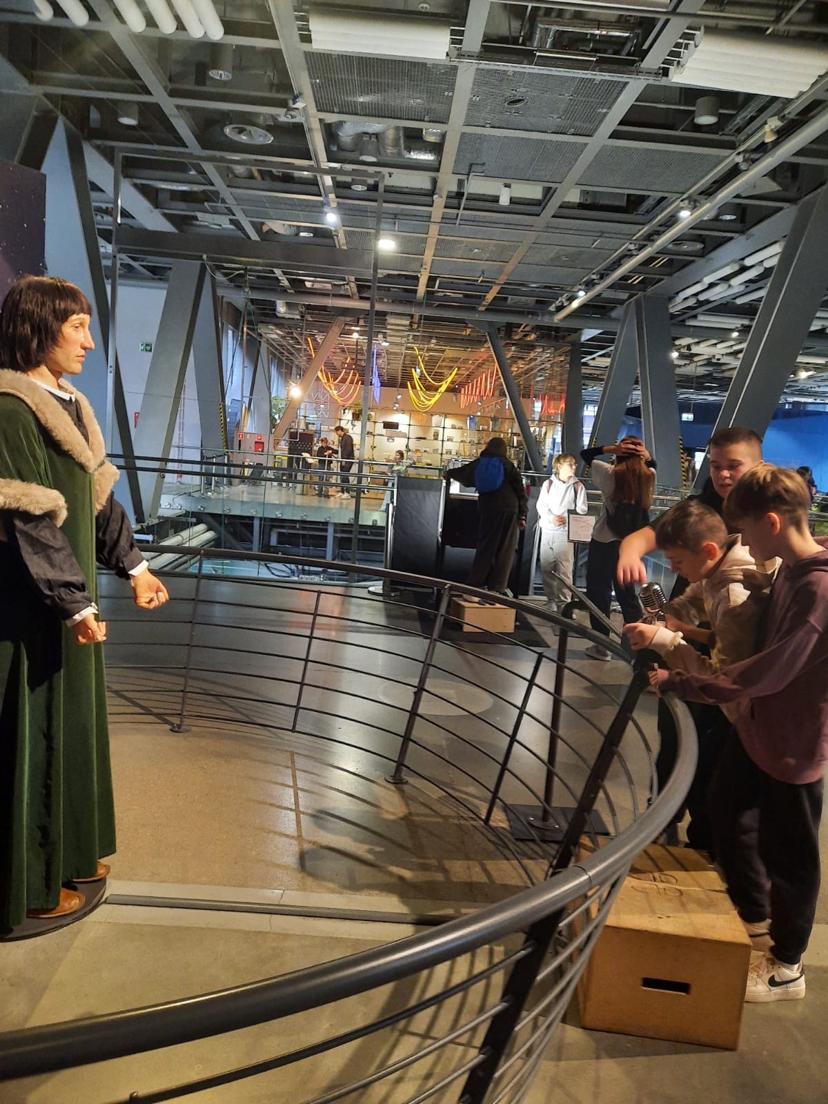 b9337ed3-335a-4c67-b3c9-880de832242a