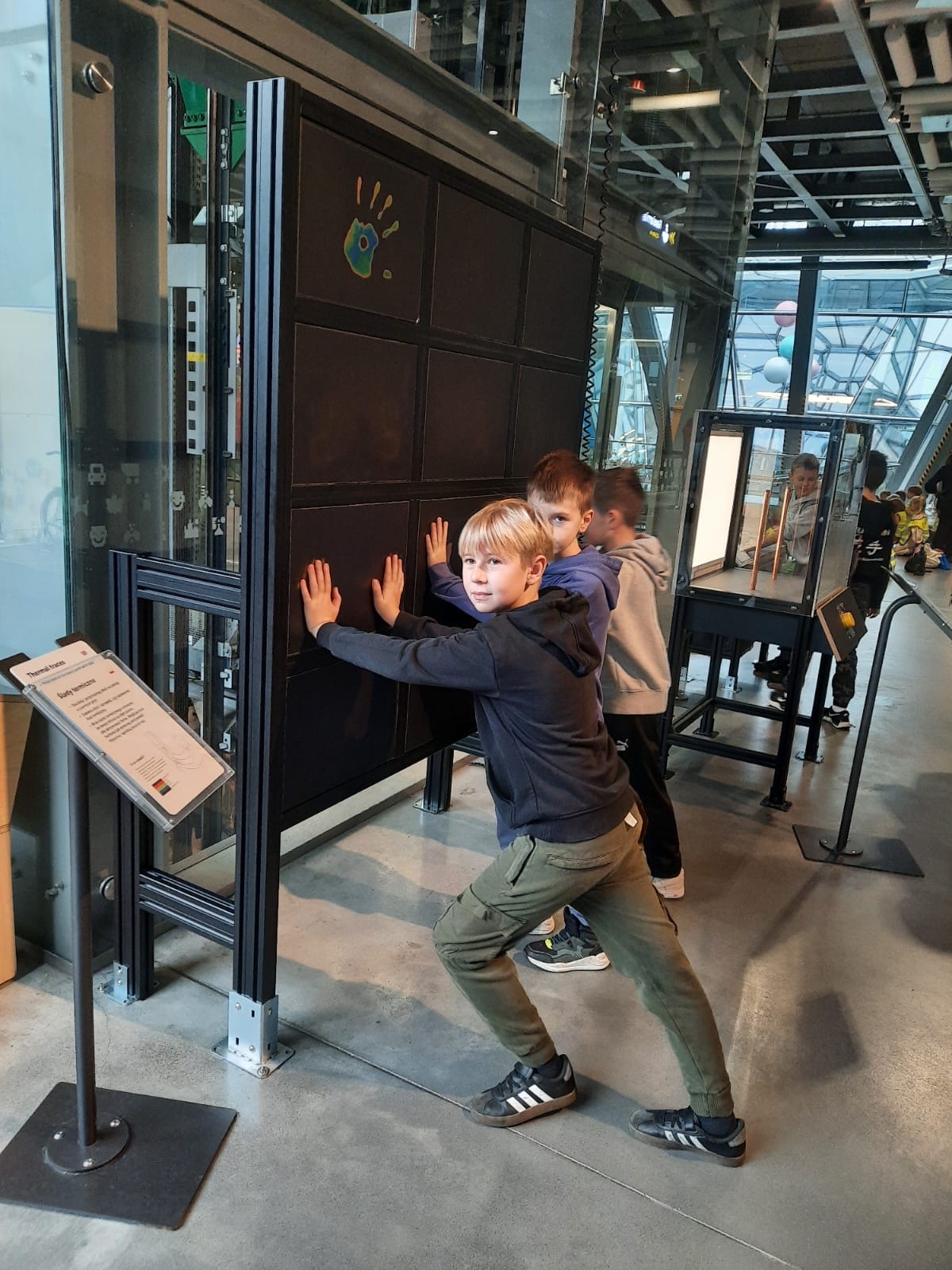 c98234b7-a2c3-410d-8505-8a1ef206f909